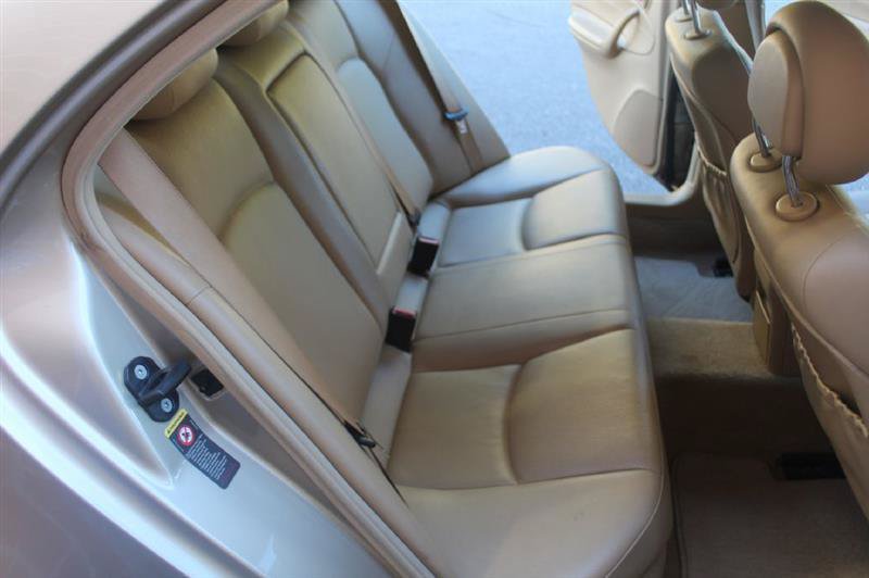 Used 2003 Mercedes-Benz C 240 4MATIC Sedan image 8