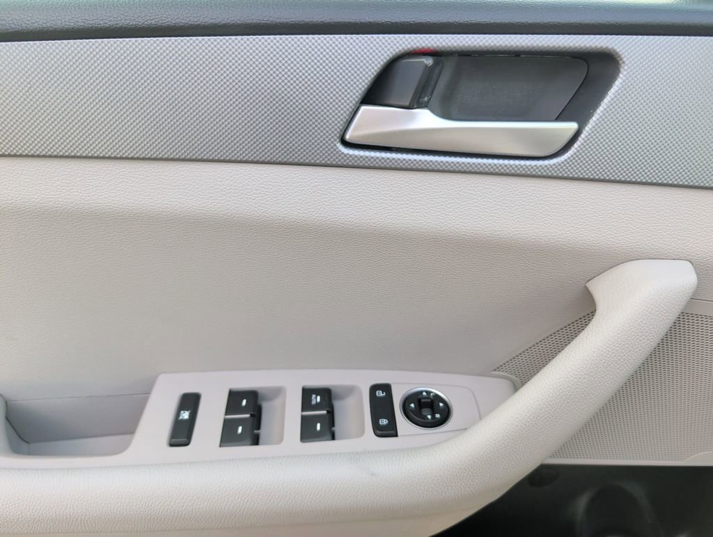 Used 2019 Hyundai Sonata ECO image 10