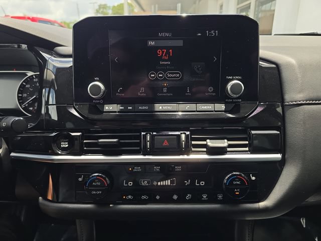 Used 2025 Nissan Pathfinder SV FWD image 20