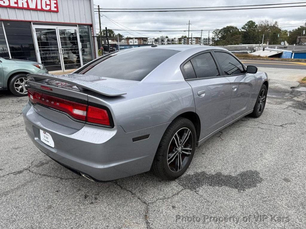 Used 2014 Dodge Charger SXT image 4
