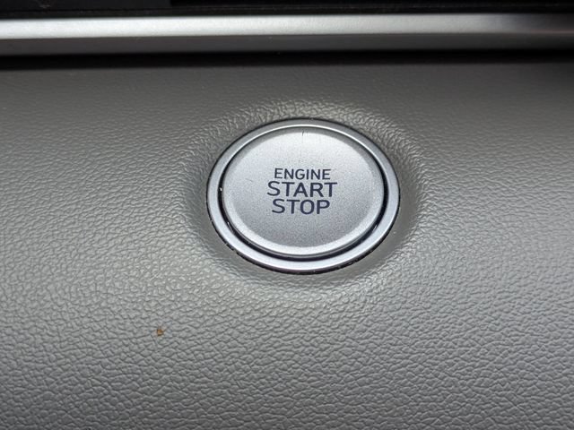 Used 2021 Hyundai Elantra SEL FWD image 30