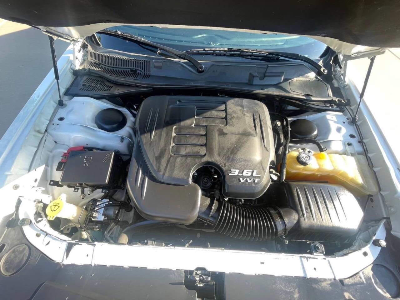 Used 2019 Dodge Challenger SXT RWD image 23