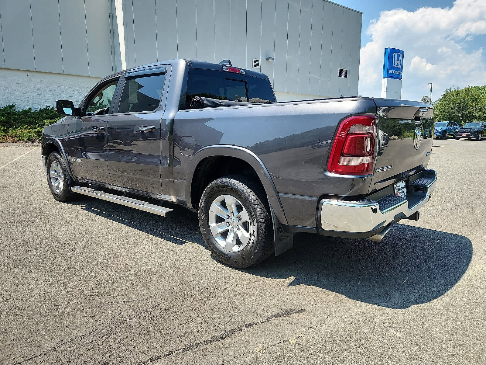 Used 2022 RAM 1500 Laramie image 7