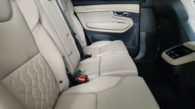Used 2027 Volvo XC90 B6 Plus AWD/4WD image 36