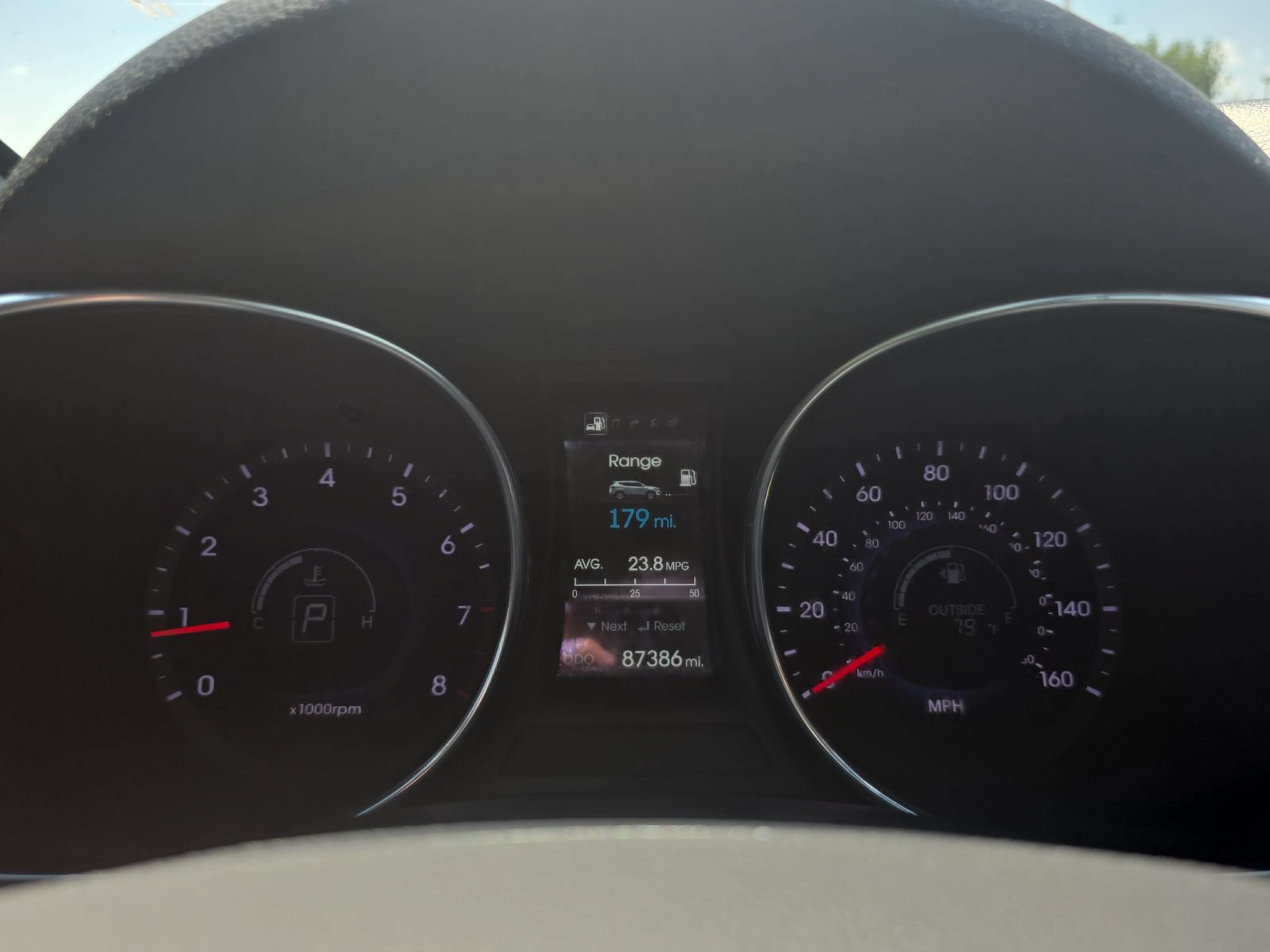 Used 2016 Hyundai Santa Fe Sport 2.0T w/ Option Group 05 FWD image 16