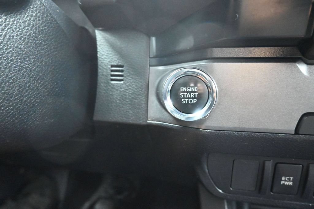 Used 2022 Toyota Tacoma TRD Off-Road RWD image 20