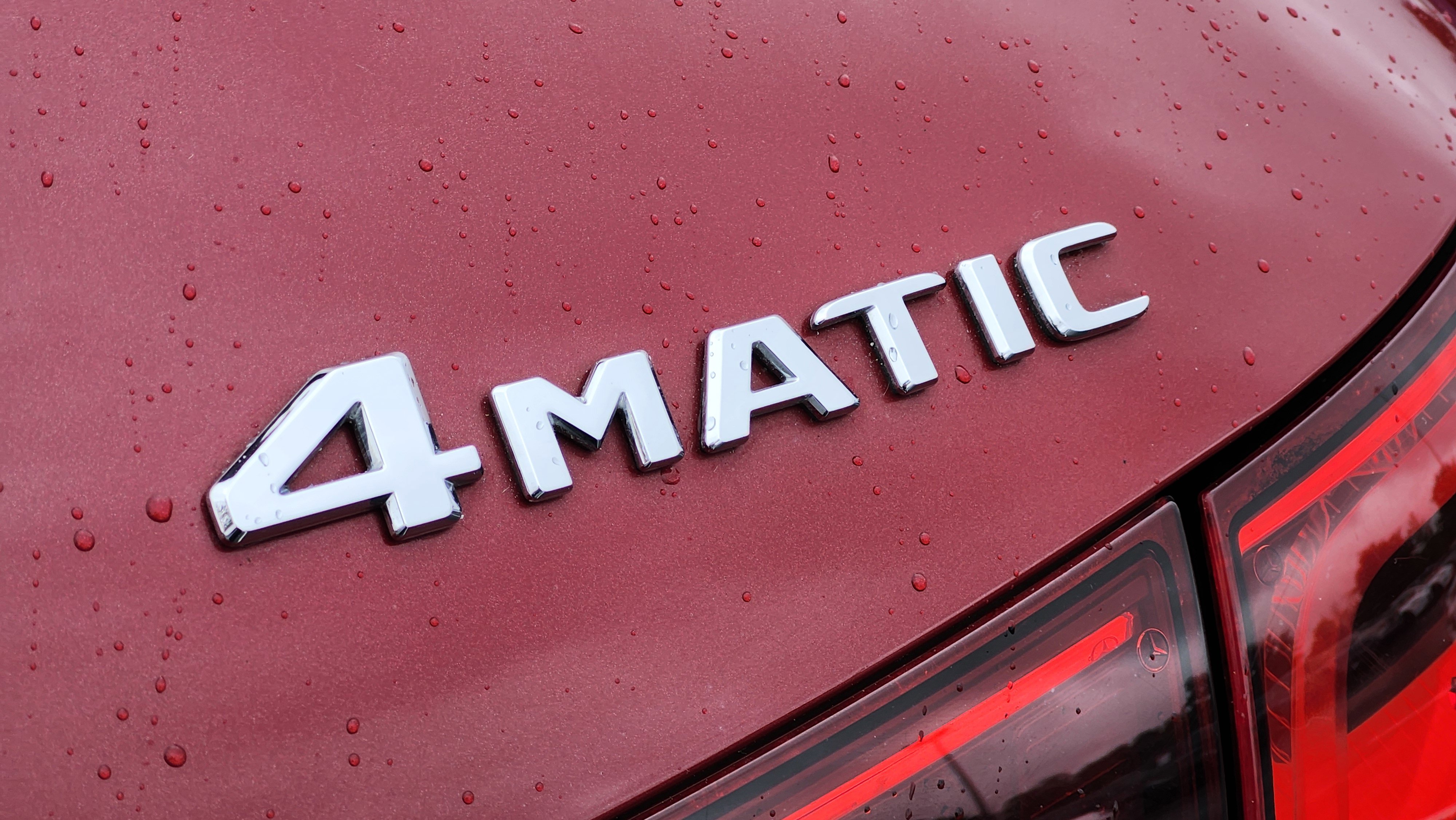 Used 2021 Mercedes-Benz GLA 250 4MATIC w/ Premium Package image 18