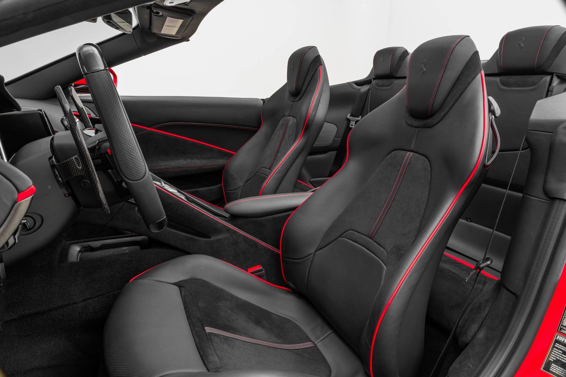 Certified 2025 Ferrari Roma Spider RWD image 5