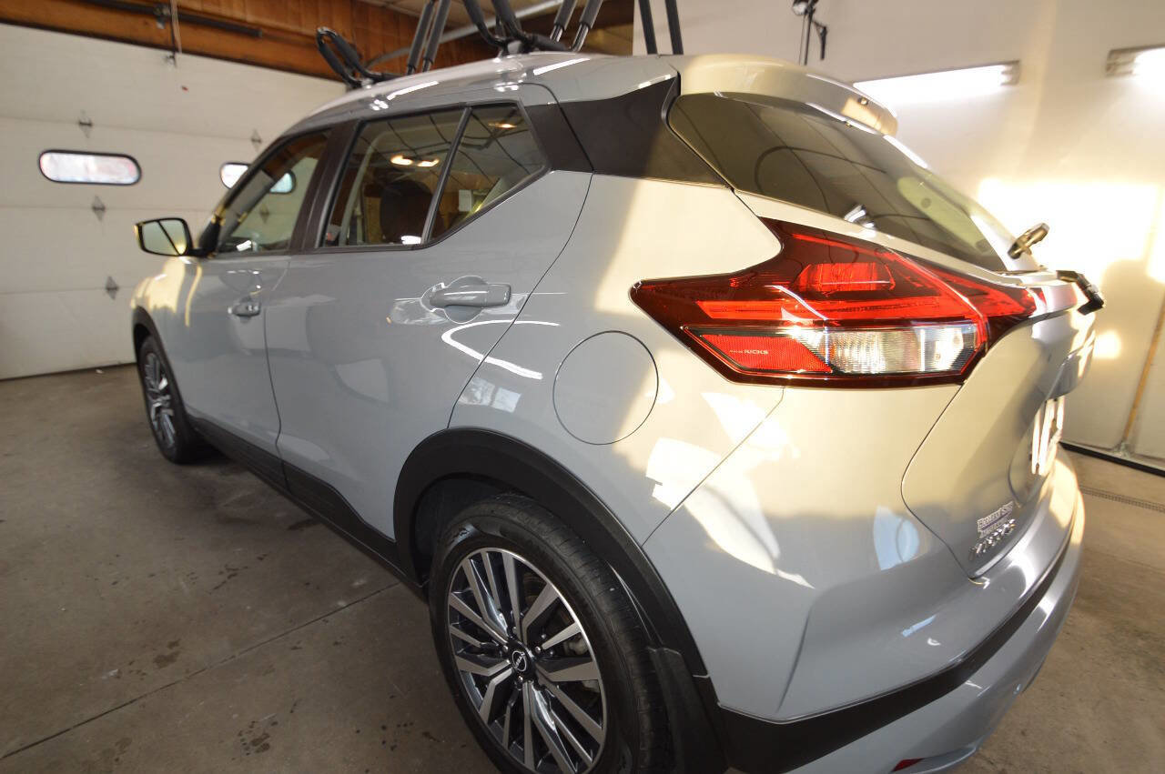 Used 2024 Nissan Kicks SV image 19