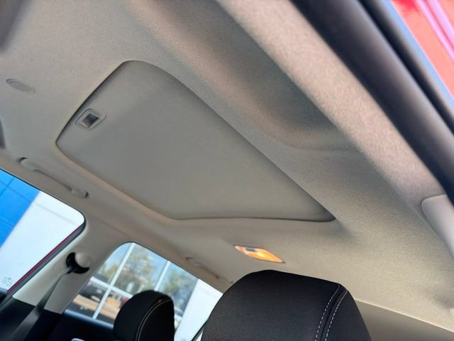 Used 2024 Hyundai Venue SEL FWD image 15