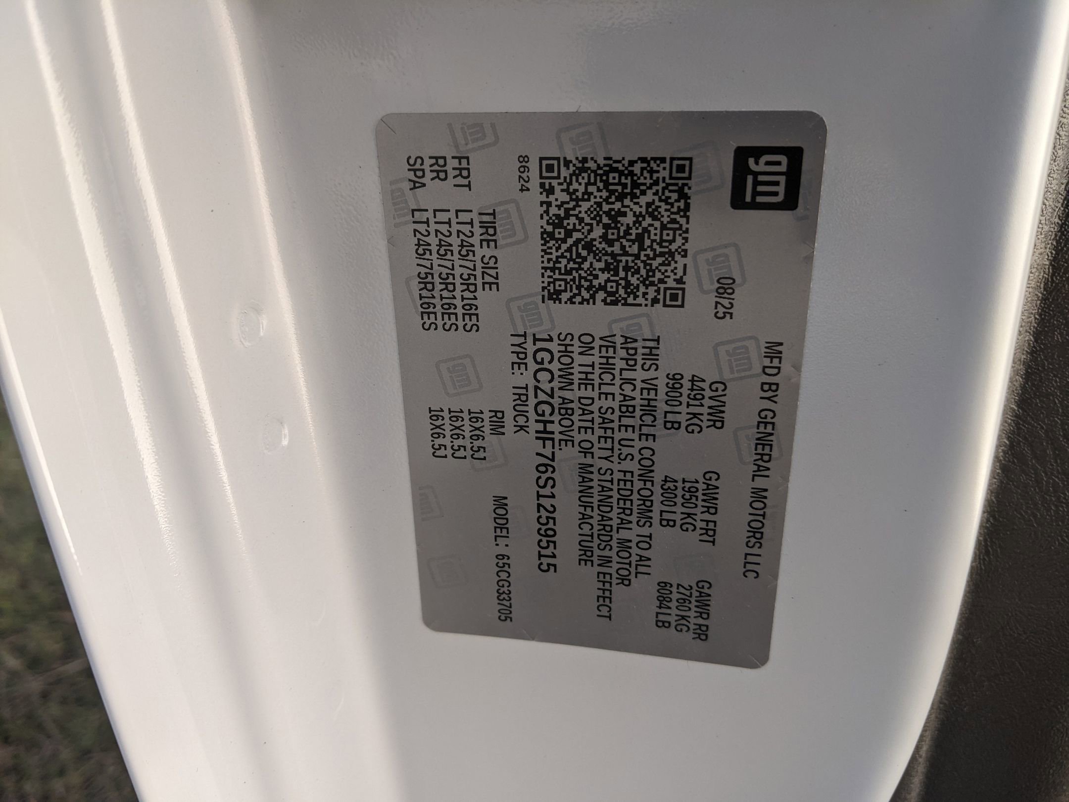 New 2025 Chevrolet Express 3500 Extended w/ Driver Convenience Package image 13