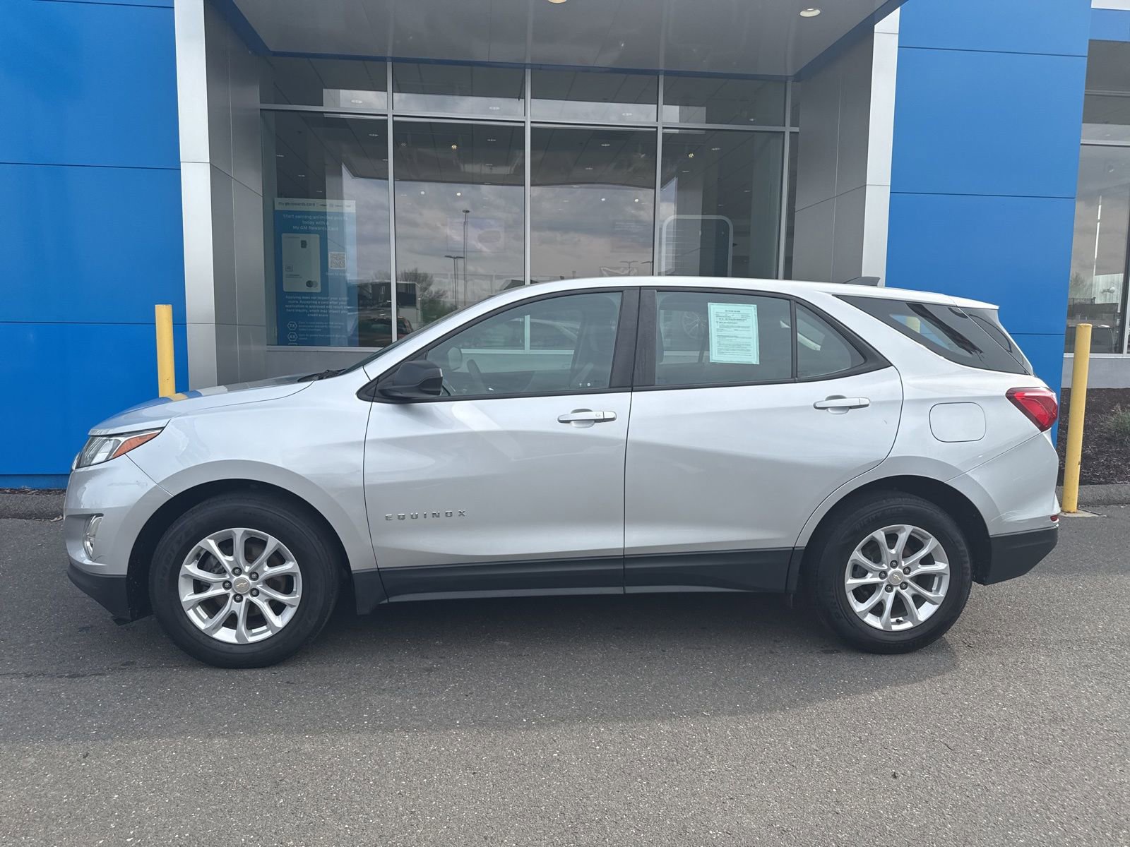 Used 2020 Chevrolet Equinox LS FWD image 9