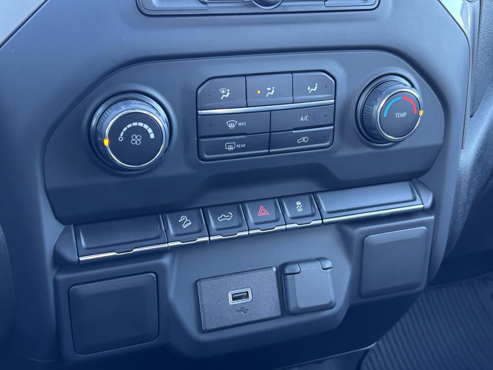 Used 2020 Chevrolet Silverado 1500 Custom Trail Boss w/ Custom Convenience Package image 6