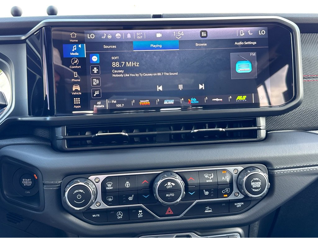 Certified 2025 Jeep Gladiator Rubicon w/ Convenience Group image 21