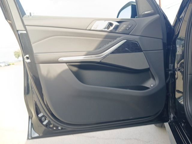 New 2026 BMW X5 xDrive50e image 21