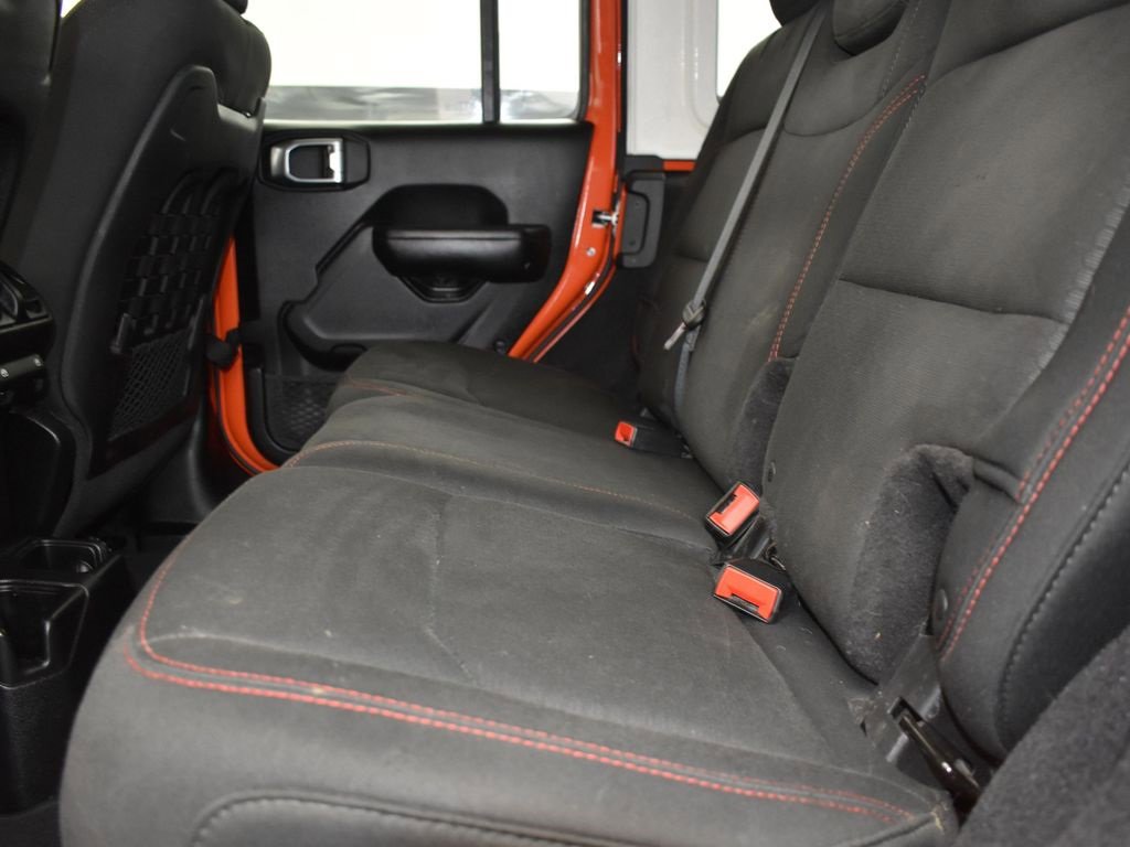 Used 2018 Jeep Wrangler Unlimited Rubicon image 16