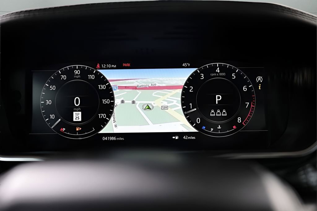 Used 2022 Land Rover Range Rover P525 Westminster Edition image 45