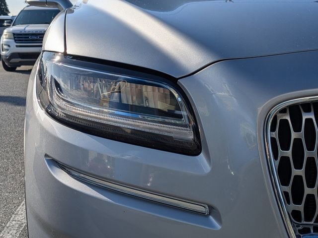 Used 2022 Lincoln Nautilus Reserve w/ Luxury Package image 8