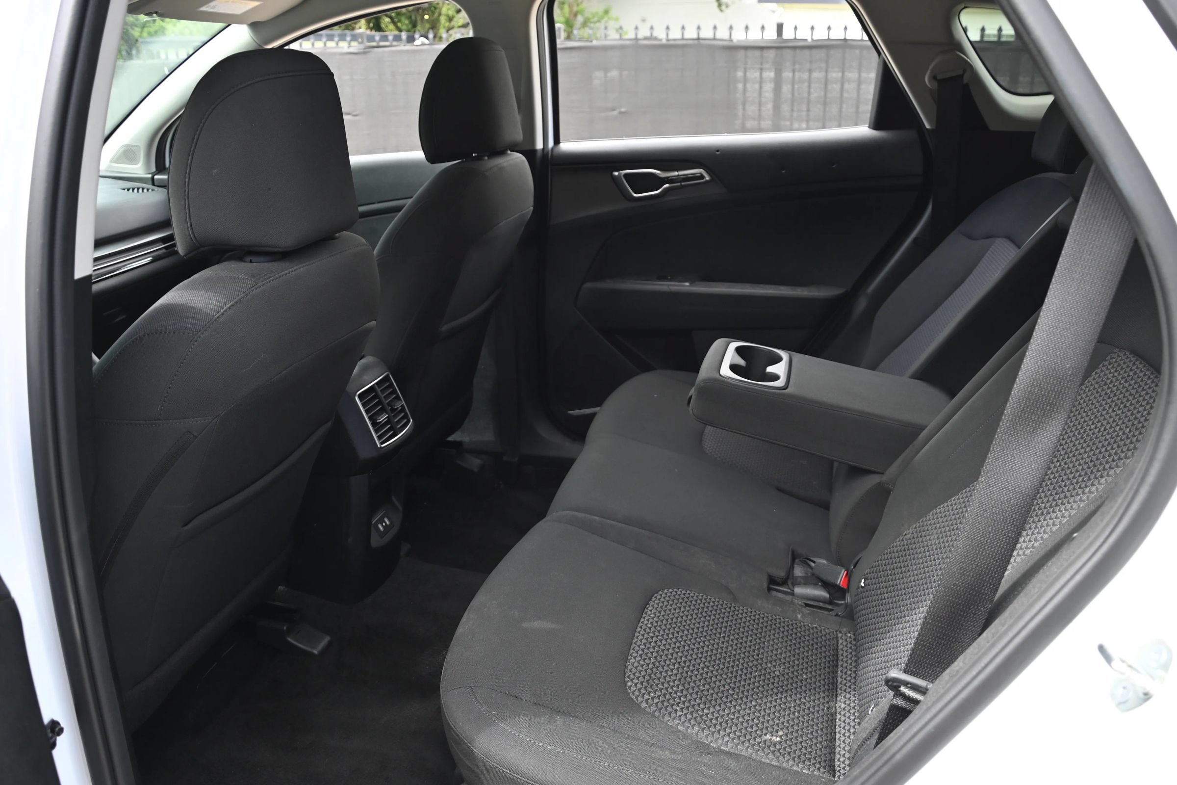 Used 2026 Kia Sportage LX FWD image 15