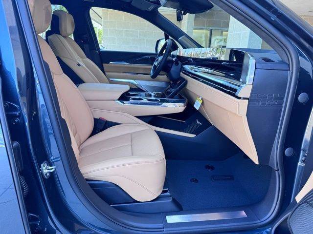New 2025 Cadillac Escalade IQ Luxury 2 w/ LPO, Radiant Package image 13
