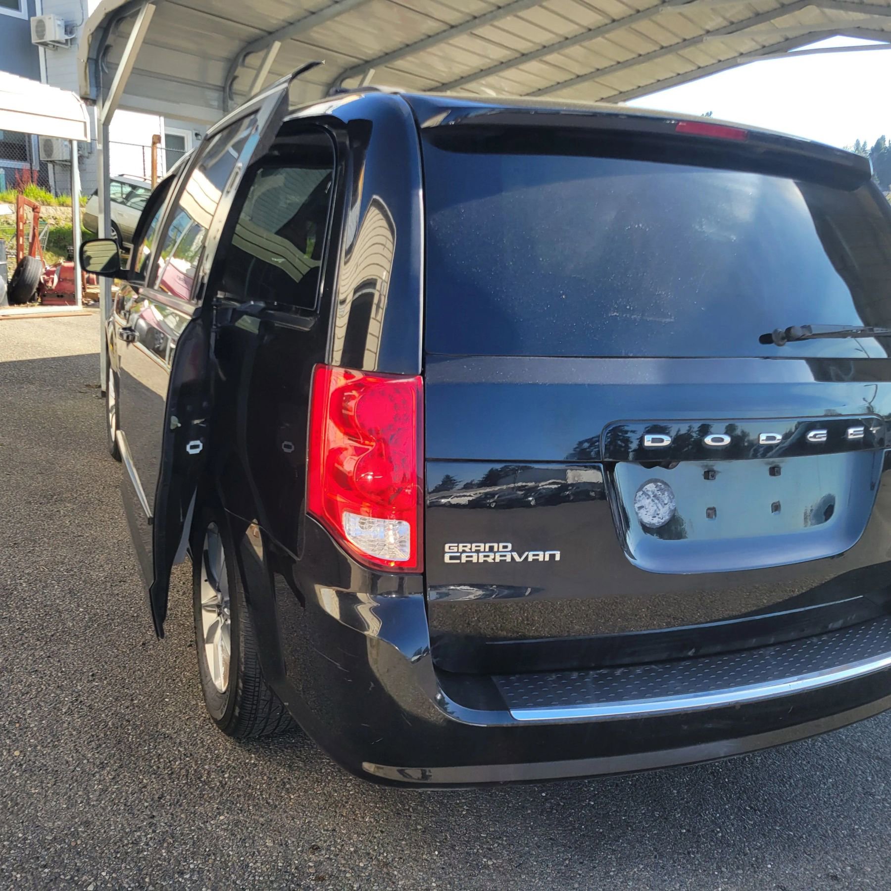 Used 2013 Dodge Grand Caravan SE image 10