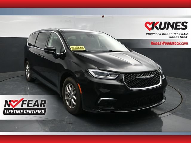 Used 2024 Chrysler Pacifica Touring-L