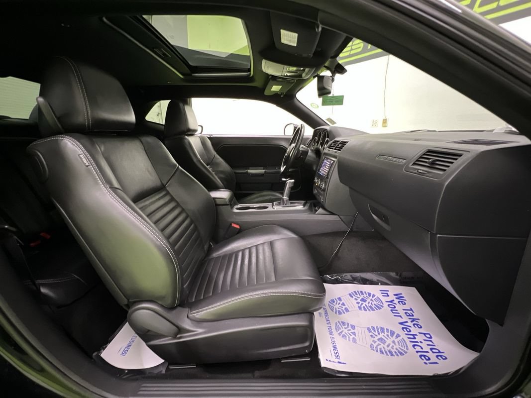 Used 2012 Dodge Challenger R/T RWD image 29