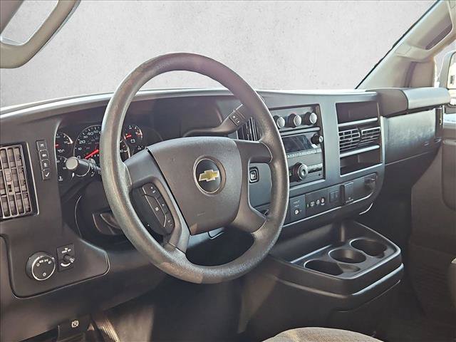Used 2020 Chevrolet Express 3500 LT w/ LT Preferred Equipment Group RWD image 8
