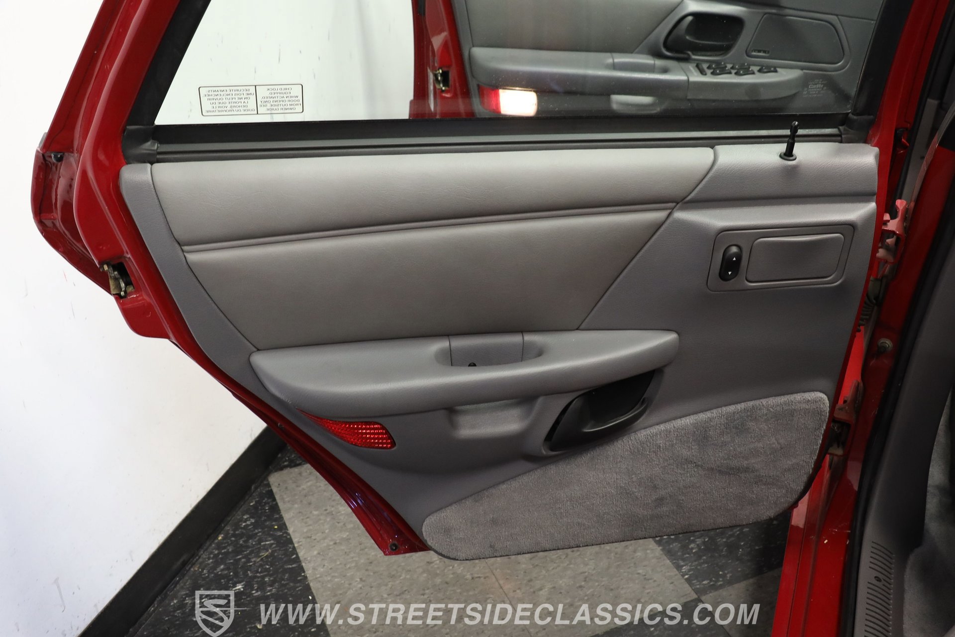 Used 1993 Ford Taurus SHO image 33