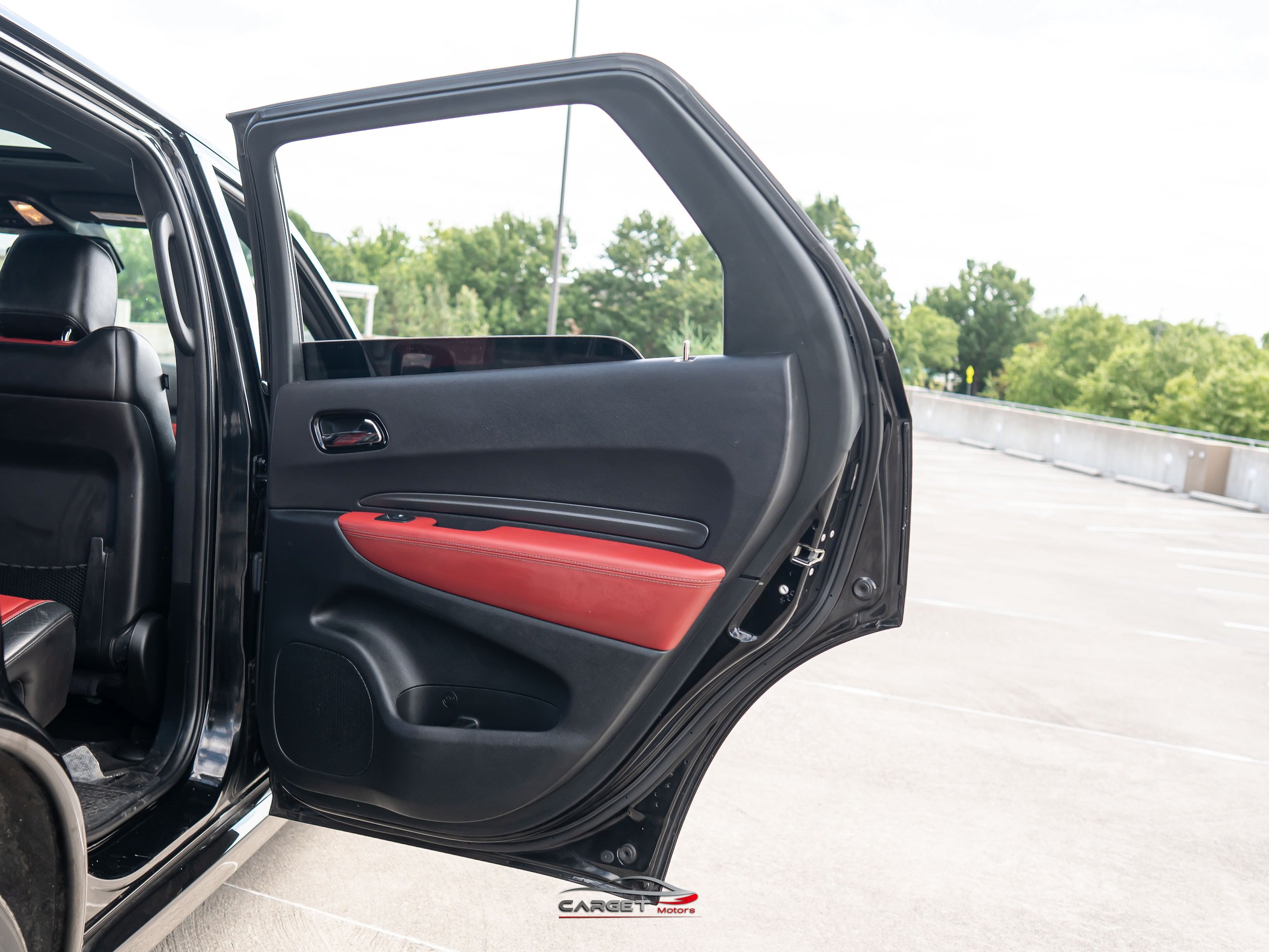 Used 2021 Dodge Durango R/T w/ Technology Group AWD/4WD image 44