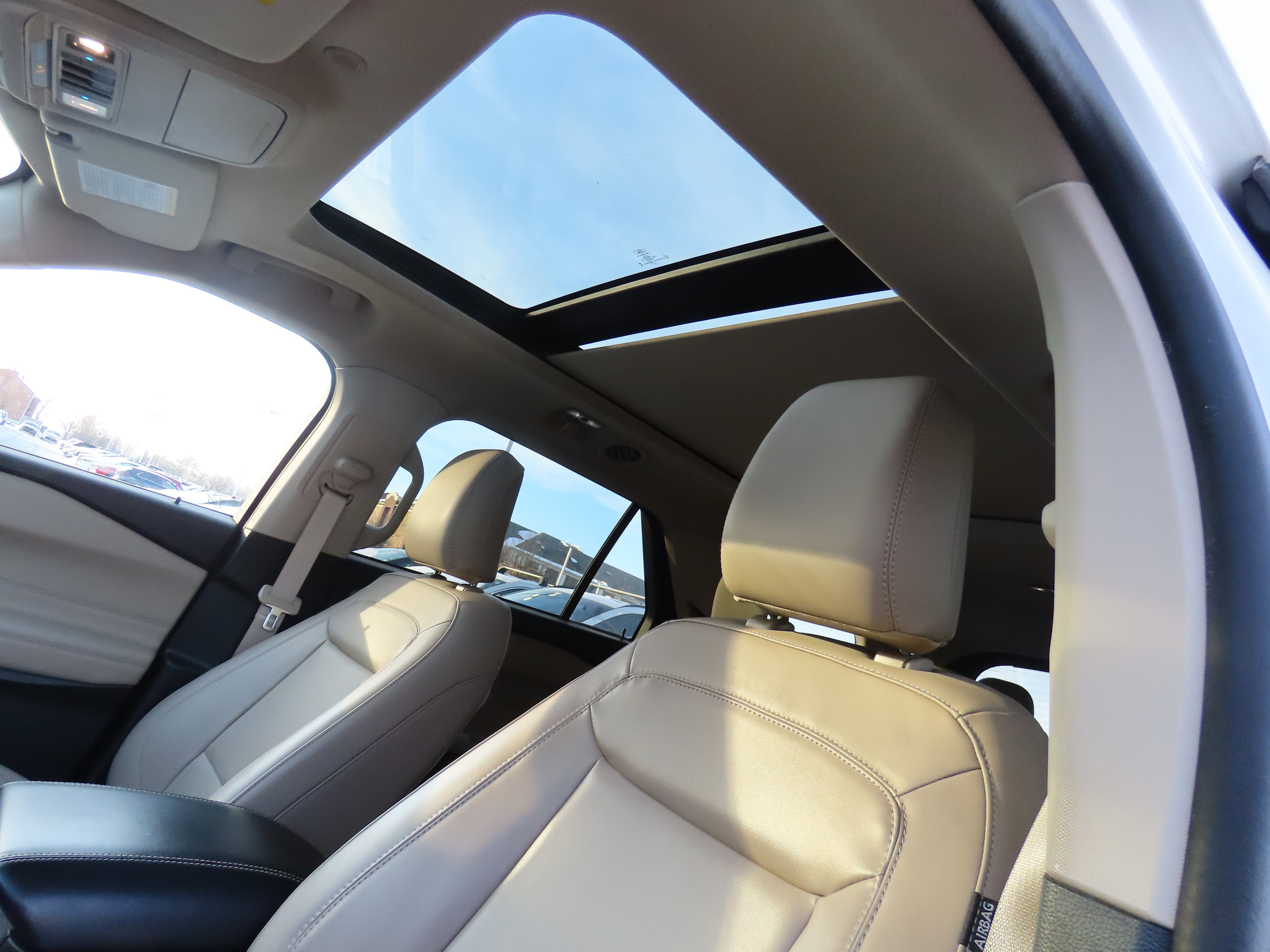 Used 2023 Ford Explorer XLT w/ Equipment Group 202A image 37