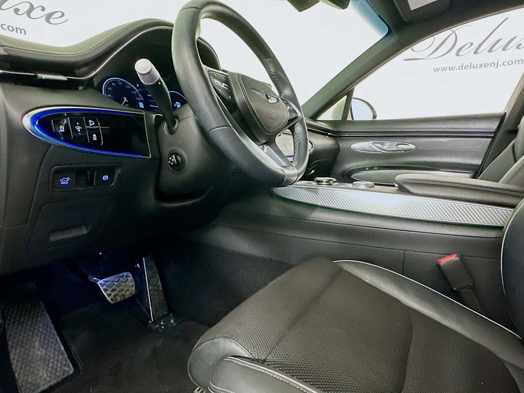 Used 2023 Genesis GV70 2.5T w/ Sport Prestige Package image 7