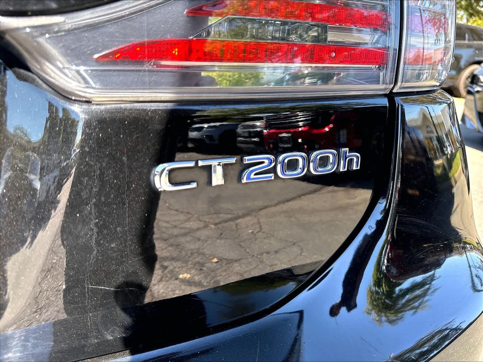 Used 2016 Lexus CT 200h w/ Accessory Package 2 FWD image 11