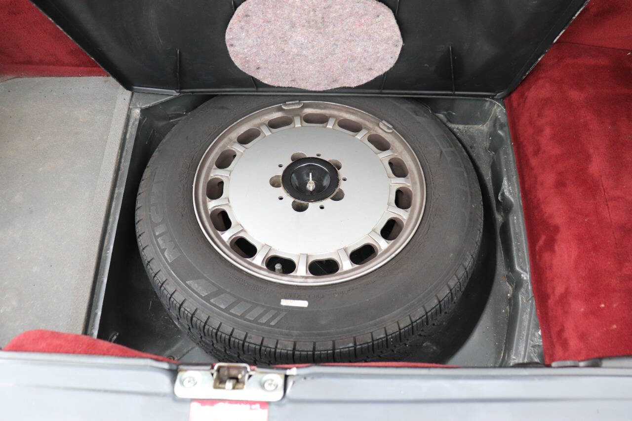 Used 1987 Mercedes-Benz 560 SL image 29