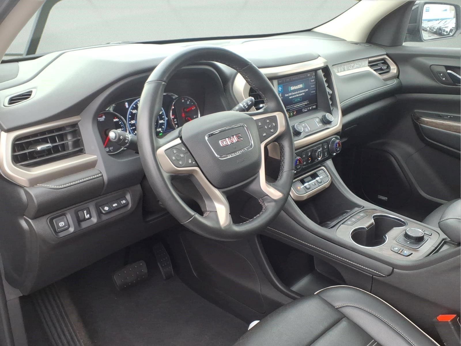 Used 2023 GMC Acadia Denali w/ Black Diamond Edition AWD/4WD image 7
