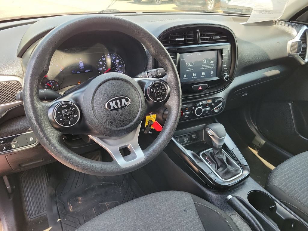 Used 2020 Kia Soul S FWD image 9