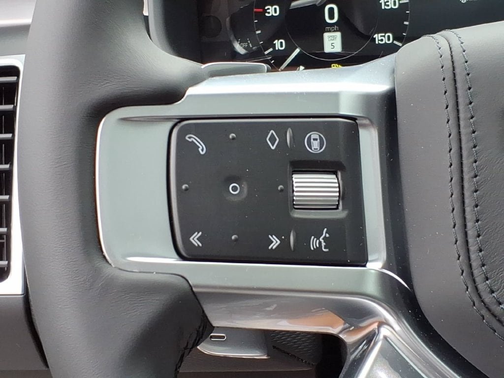New 2026 Land Rover Discovery Limited Edition AWD/4WD image 17