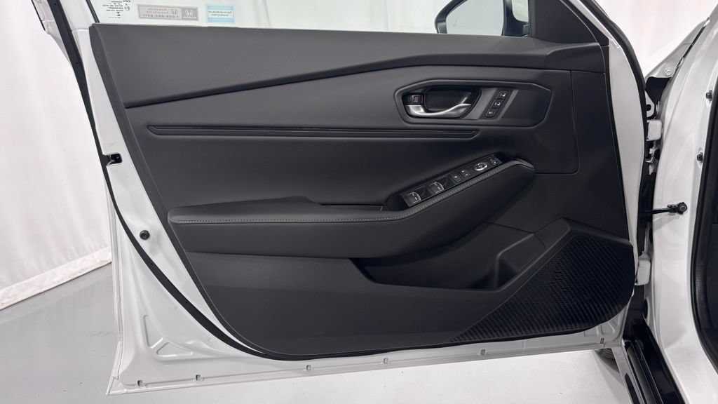 Used 2023 Honda Accord Touring image 16