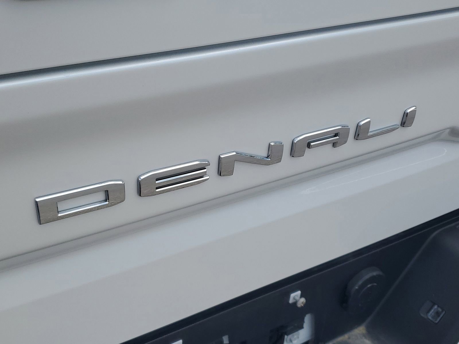 Used 2024 GMC Sierra 1500 Denali w/ Denali Reserve Package AWD/4WD image 7