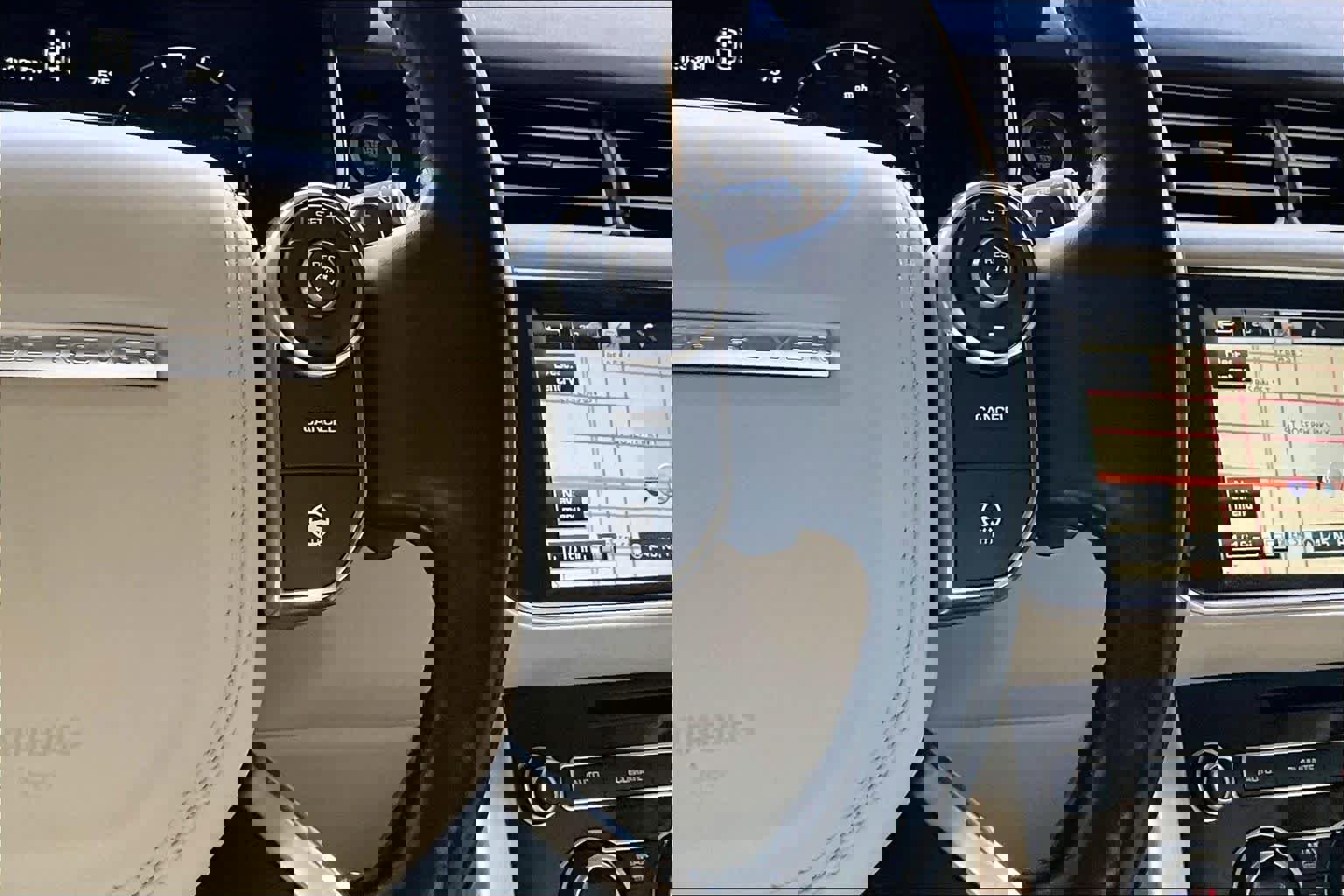 Used 2016 Land Rover Range Rover Long Wheelbase Supercharged image 24