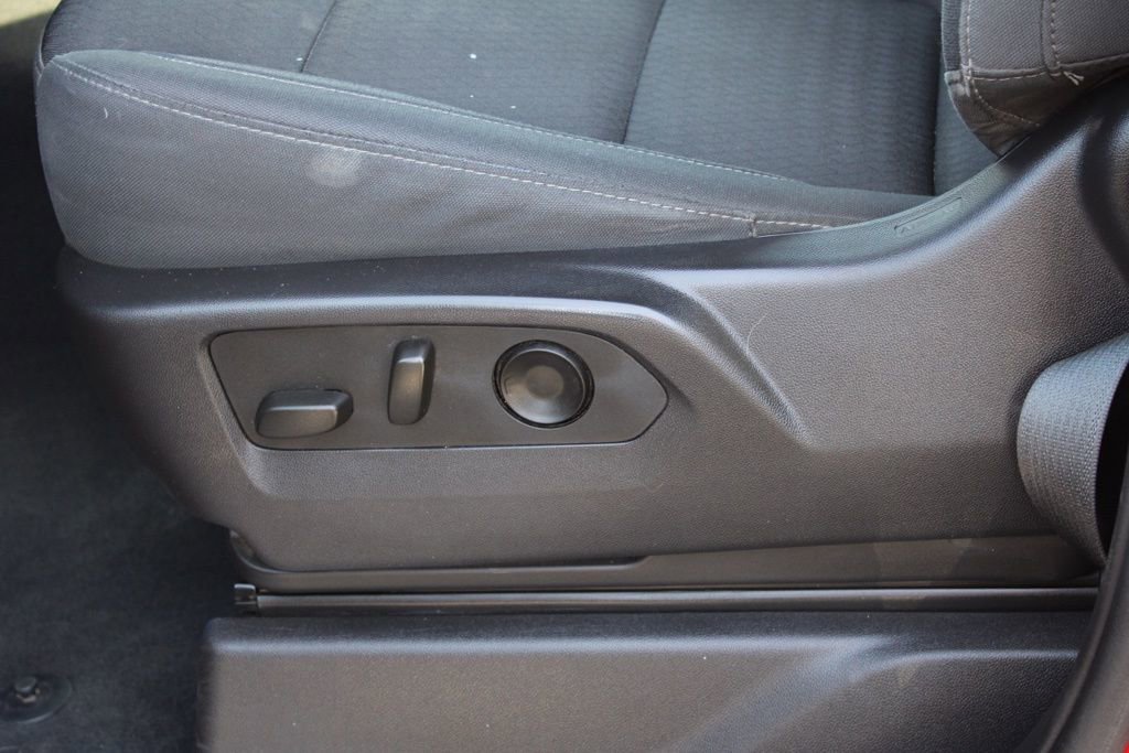 Used 2023 Chevrolet Silverado 1500 LT image 17