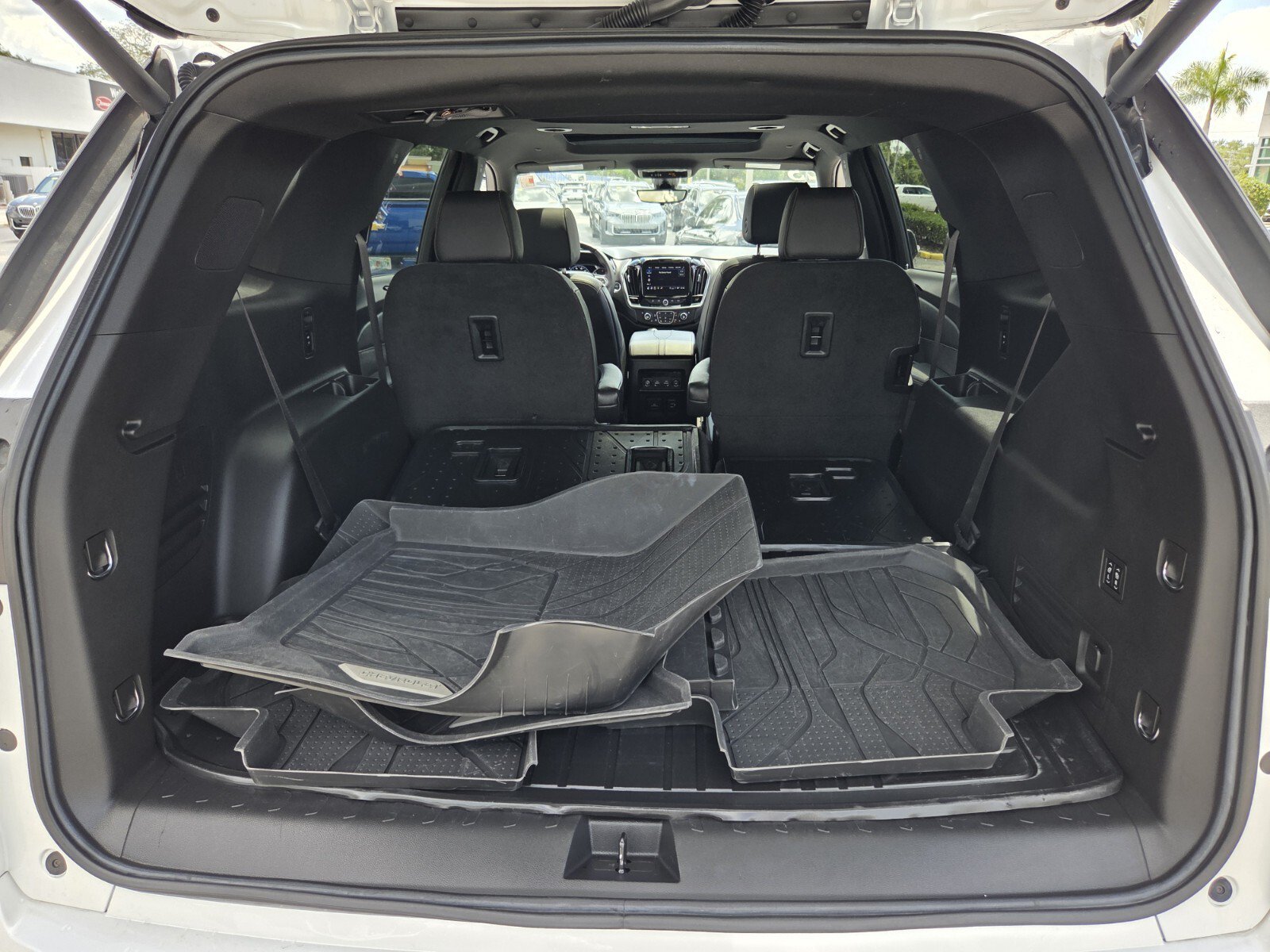 Used 2023 Chevrolet Traverse High Country w/ LPO, Floor Liner Package FWD image 15