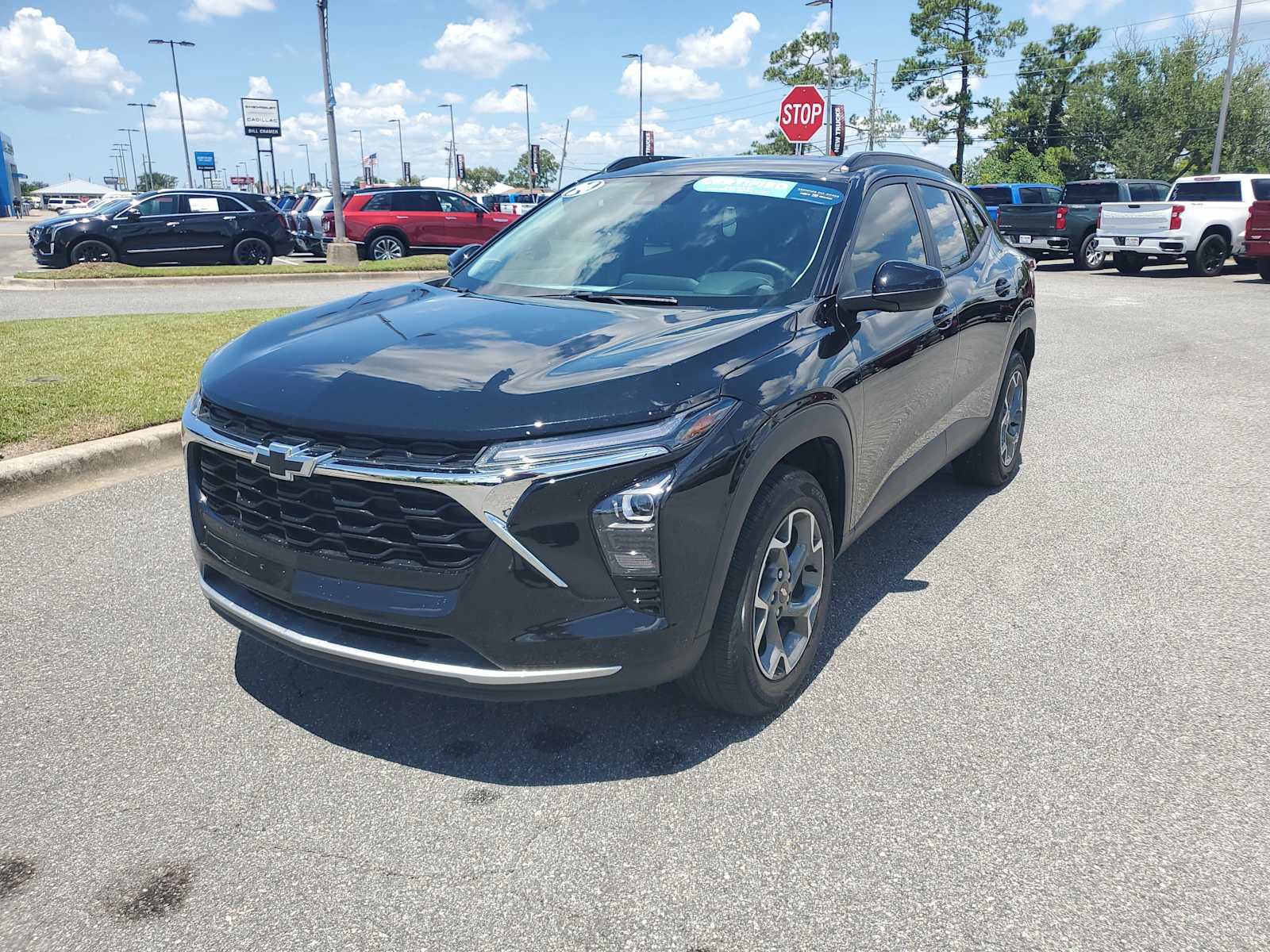 Certified 2024 Chevrolet Trax LT w/ Driver Confidence Package
