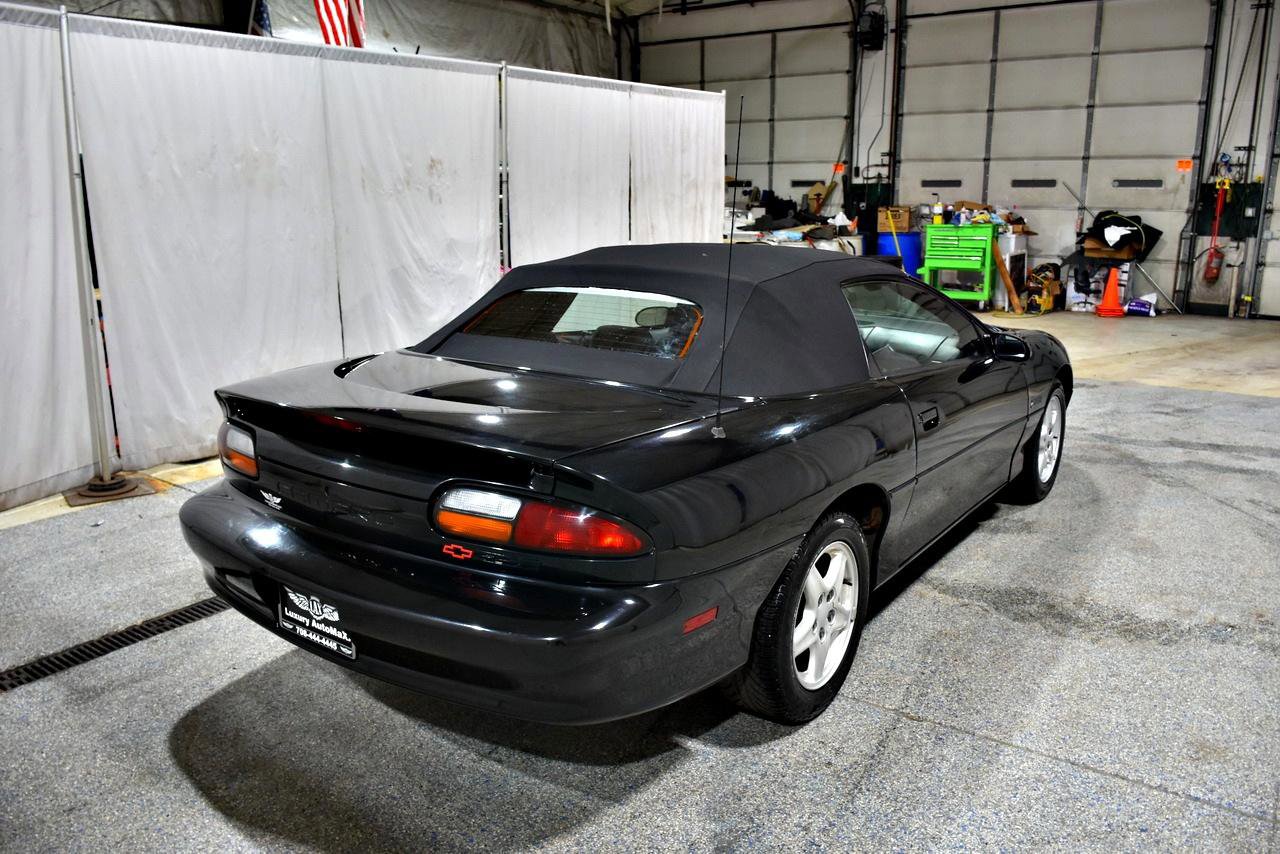 Used 1998 Chevrolet Camaro Z28 RWD image 35