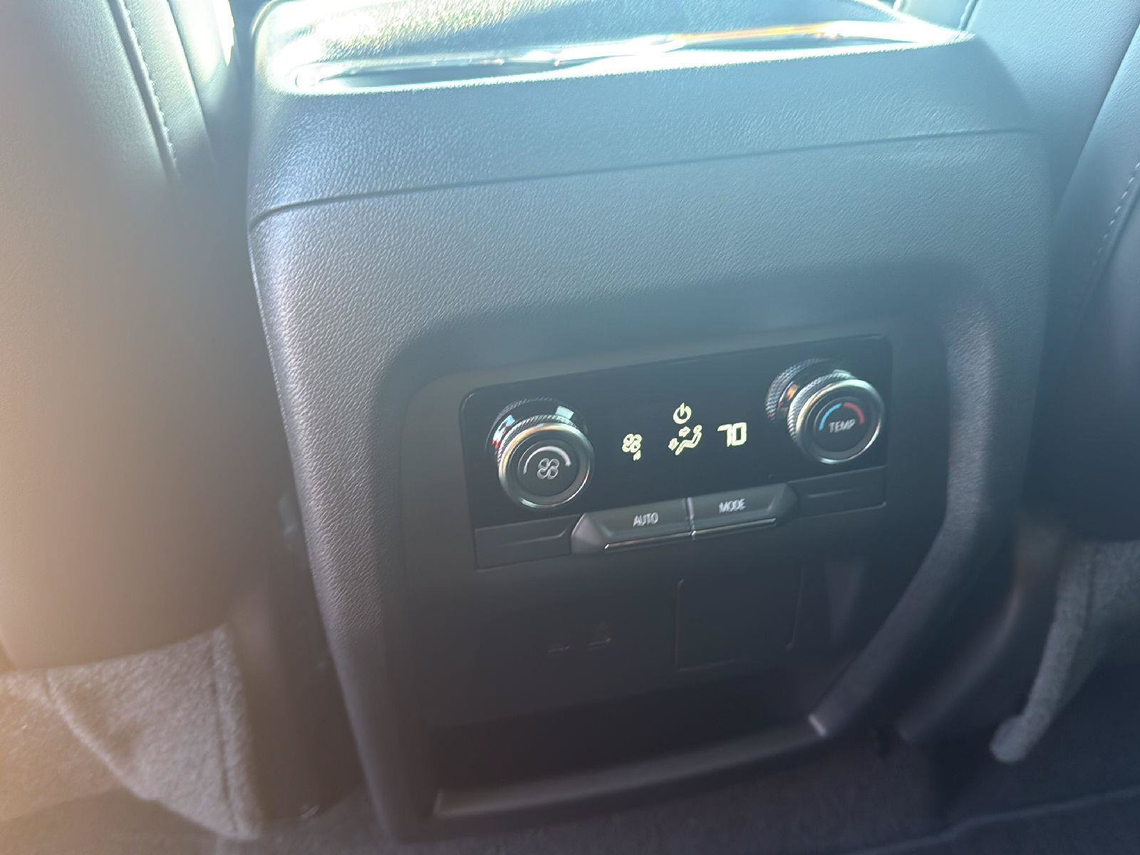 Used 2026 Buick Enclave Sport Touring AWD/4WD image 23
