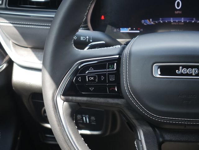 Used 2024 Jeep Grand Cherokee Overland AWD/4WD image 18