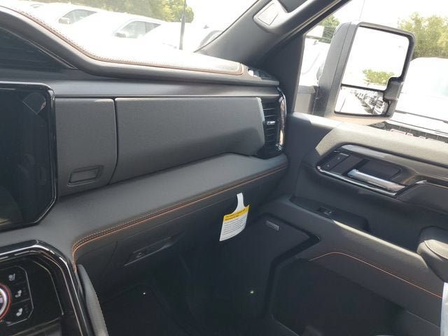 New 2026 GMC Sierra 3500 AT4 w/ AT4 Premium Plus Package AWD/4WD image 27