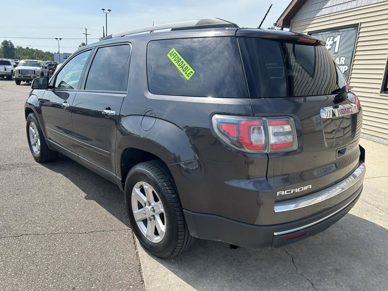 Used 2015 GMC Acadia SLE FWD image 7
