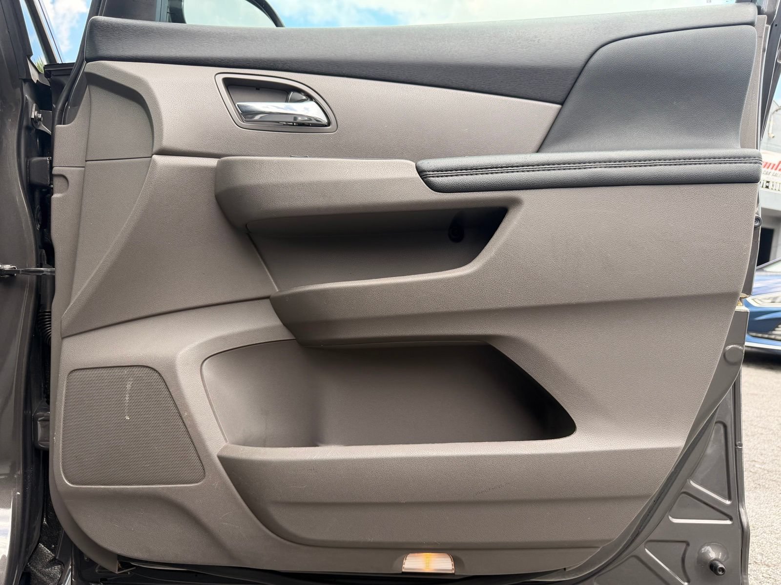 Used 2015 Honda Odyssey EX-L image 35