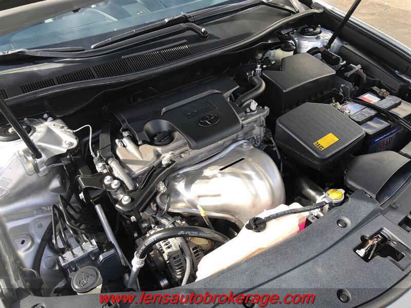 Used 2014 Toyota Camry SE FWD image 23